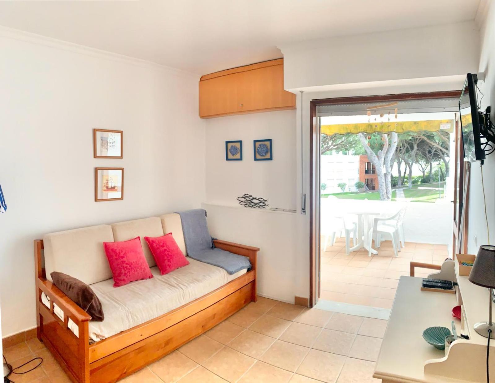 Apartment Near Falesia Beach, *