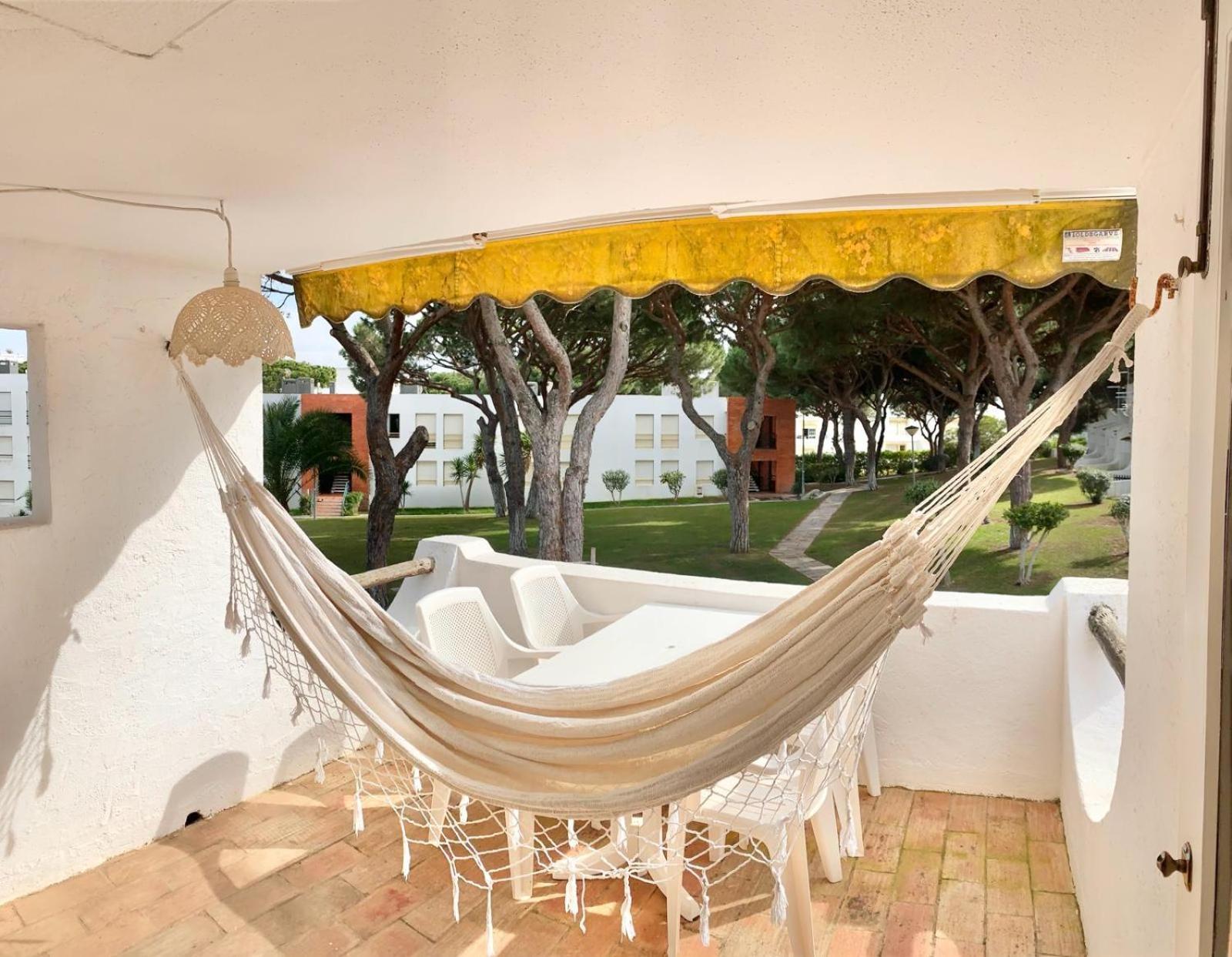 Apartment Near Falesia Beach, Albufeira